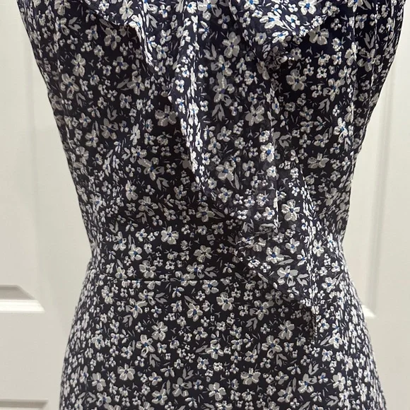 Maggy London Navy Blue V-Neck Floral Ruffles Coquette Girl Midi Dress Size 10 - Picture 5 of 15